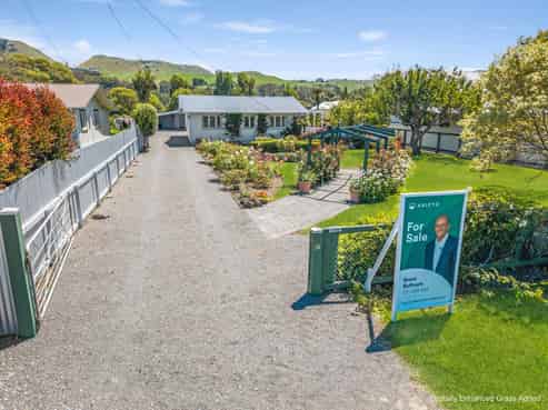 36 Airini Road, Waimarama