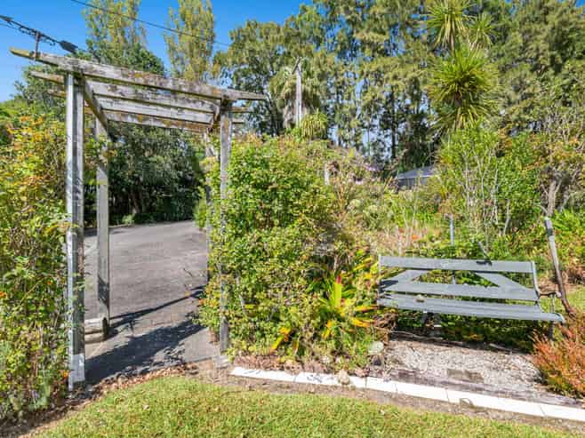 1125 Whangaparaoa Road, Tindalls Beach