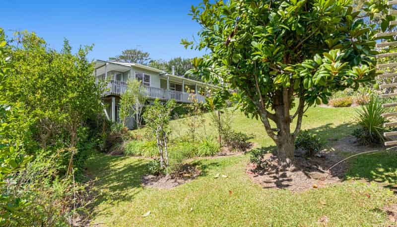 1125 Whangaparaoa Road, Tindalls Beach