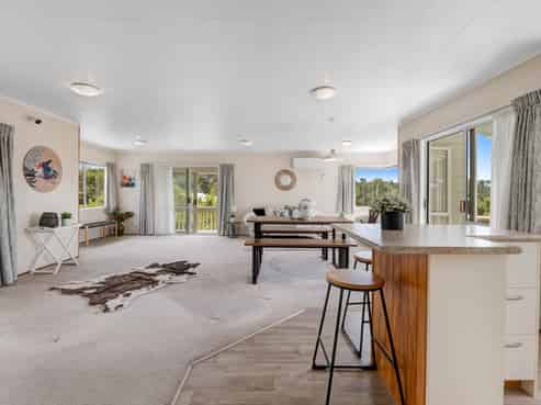 1125 Whangaparaoa Road, Tindalls Beach