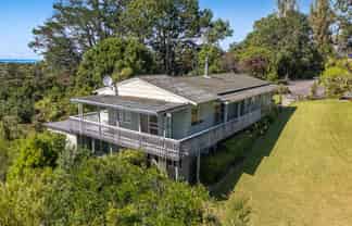 1125 Whangaparaoa Road, Tindalls Beach