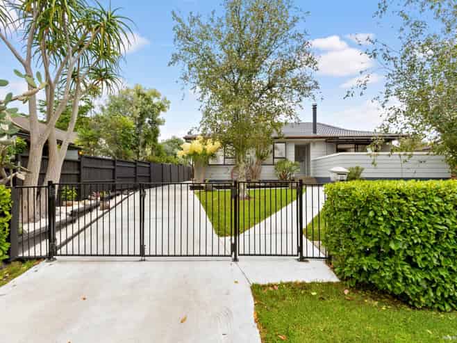 14 Luanda Drive, Ranui