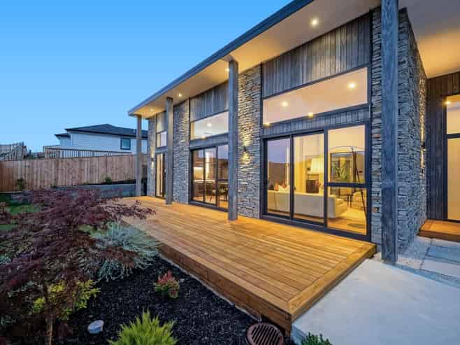 30 Katote Avenue, Swanson