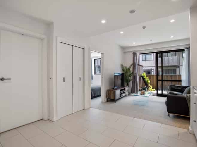 206/30 Enfield Street, Mount Eden