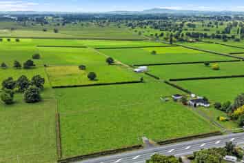 1206 Kakaramea Road, Ngahinapouri