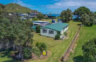 14 Rauparaha Street, Marokopa