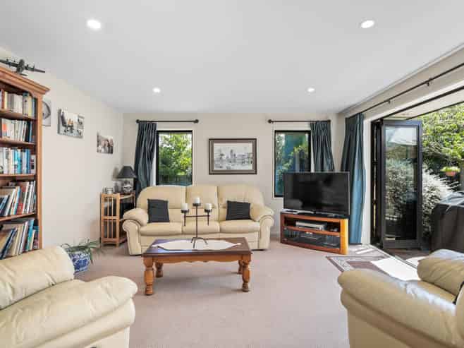 12 Fuchsia Place, Springlands