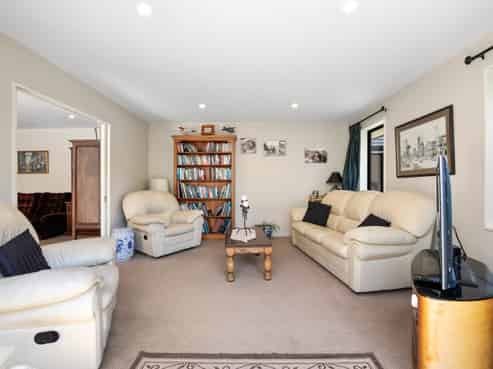 12 Fuchsia Place, Springlands