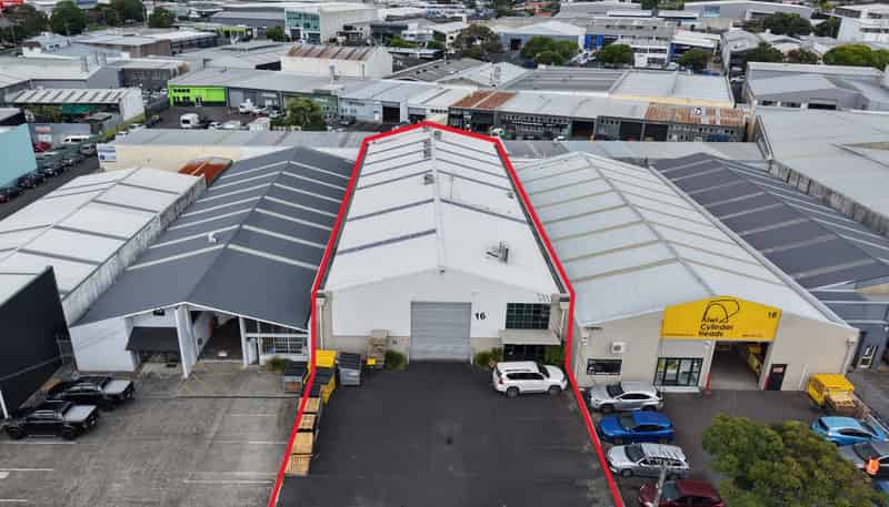 16 Olive Road, Penrose