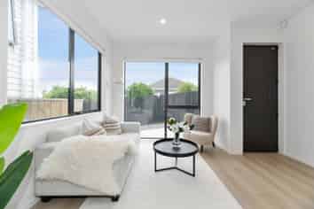 86D Harrington Road, Henderson