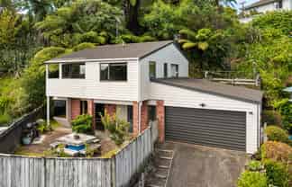 33 Beaumont Crescent, Frankleigh Park
