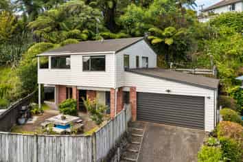 33 Beaumont Crescent, Frankleigh Park