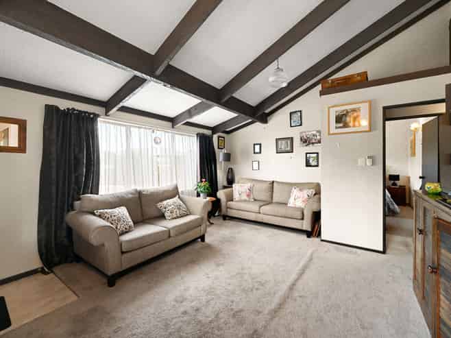 16B Dover Road, Saint Andrews