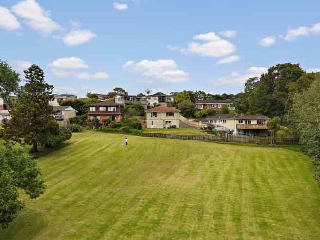 99 Eban Avenue, Hillcrest