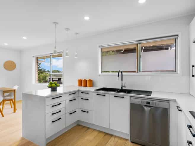 99 Eban Avenue, Hillcrest