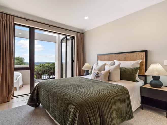 1/5 Monte Cassino Place, Birkdale