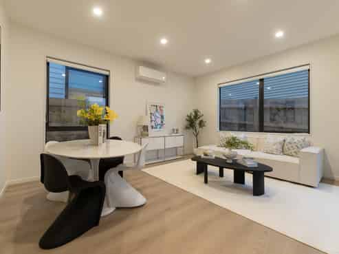 86B Harrington Road, Henderson