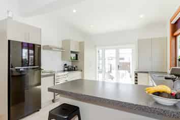 99 Nelson Crescent, Napier South