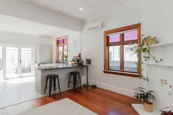 99 Nelson Crescent, Napier South