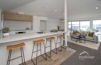 2/246 Marine Parade, New Brighton