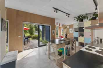 243 Saint Vincent Street, Toi Toi