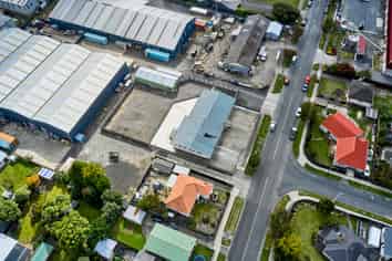 Premium Office & Yard Facility