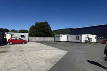 Premium Office & Yard Facility