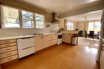 6A Surrey Crescent, Hokowhitu