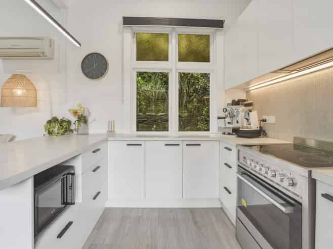 24 Bridge Street, Clyde Hill