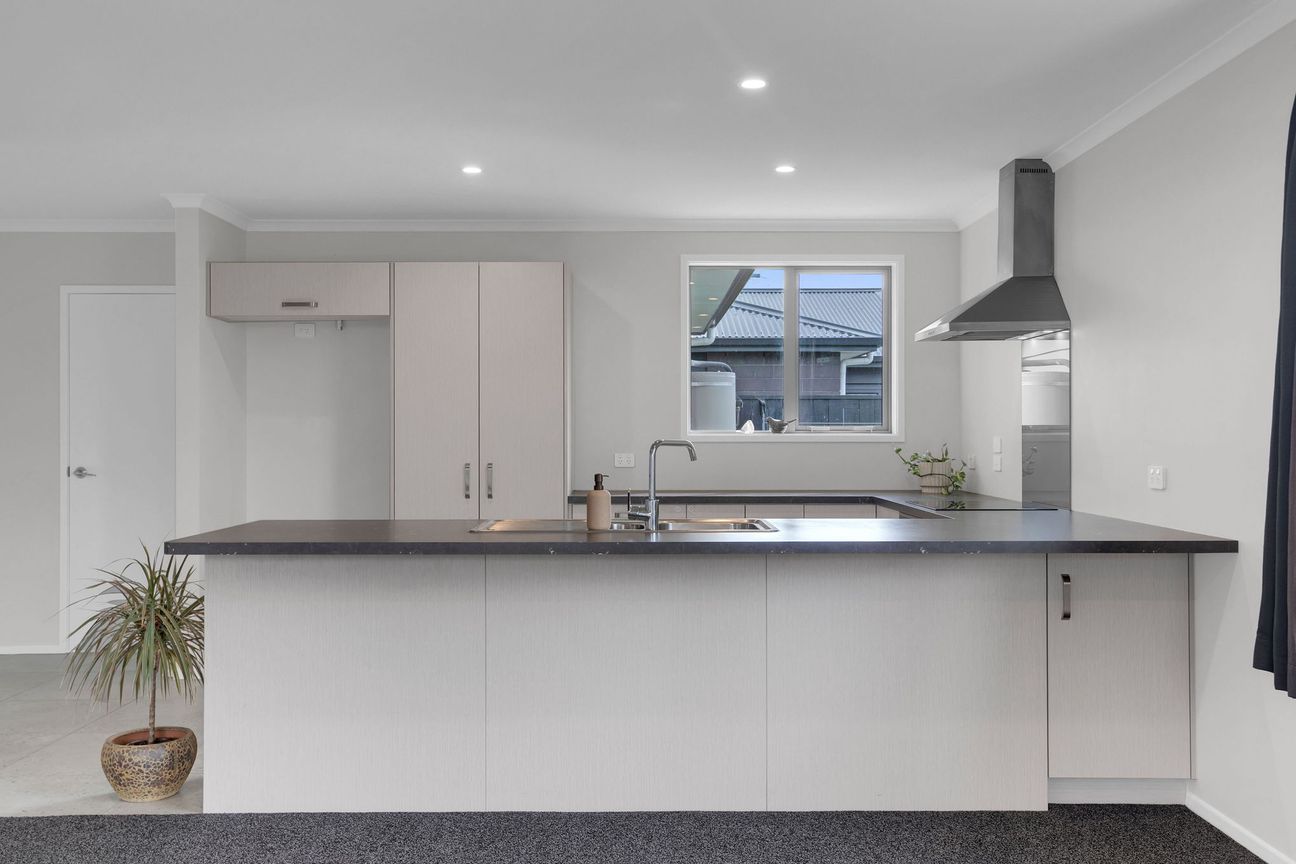New Price, Large 151sqm Floorplan & 5% Rental Yield - Meer