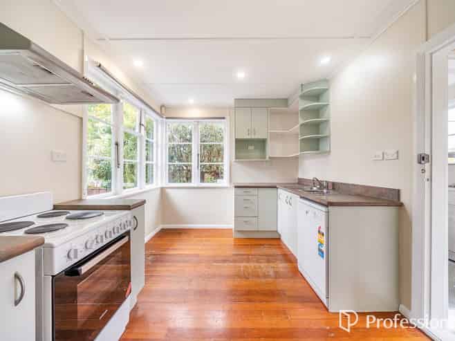 45 Molesworth Street, Taita