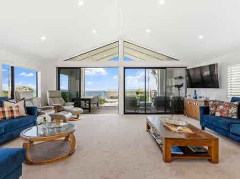 11 Barrier View Road, Leigh