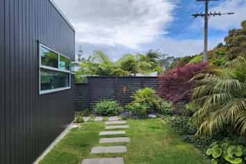 46 Victoria Road, Brooklands