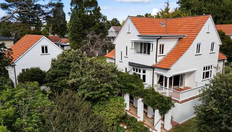 301 River Road, Claudelands