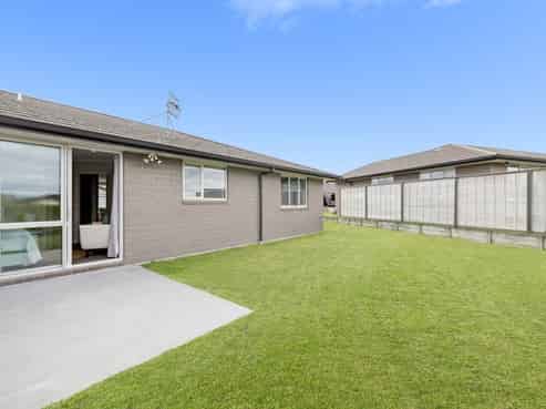 72/4 Greystone Place, Omokoroa