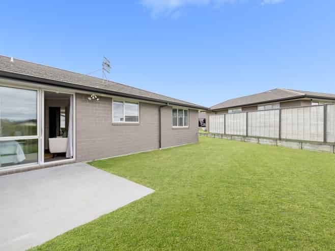 72/4 Greystone Place, Omokoroa