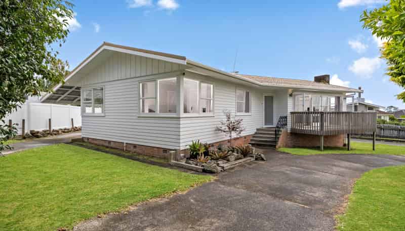 66 Divich Avenue, Te Atatu South