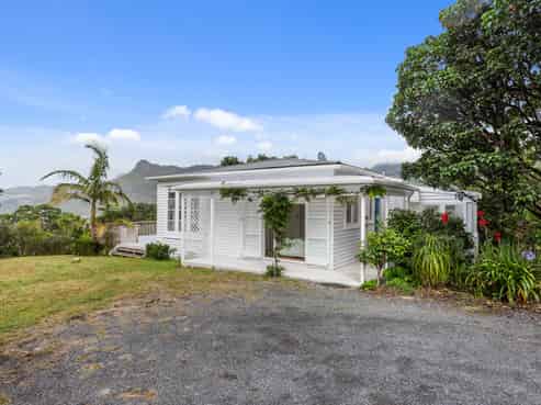 1125 Huia Road, Huia