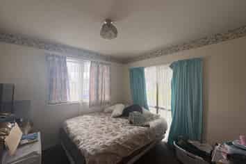 17 Jupiter Street , Milson