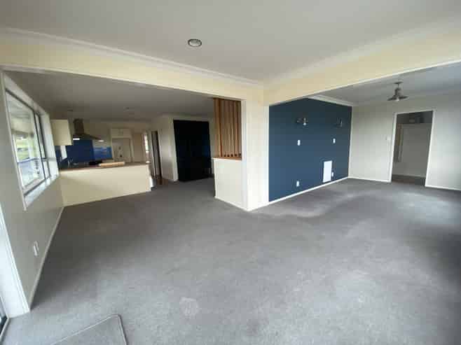 16B Osborne Street, Riverton