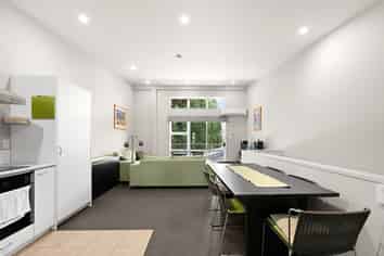 Hands-Off Investment with Global Covenant