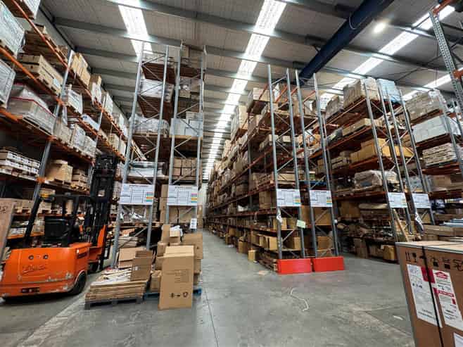 CBRE | Premium Tilt-Slab with Drive-Around Access