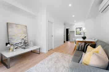 6/22 Takapu Street, Henderson