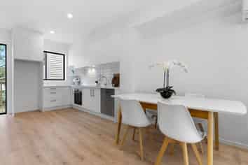 6/22 Takapu Street, Henderson