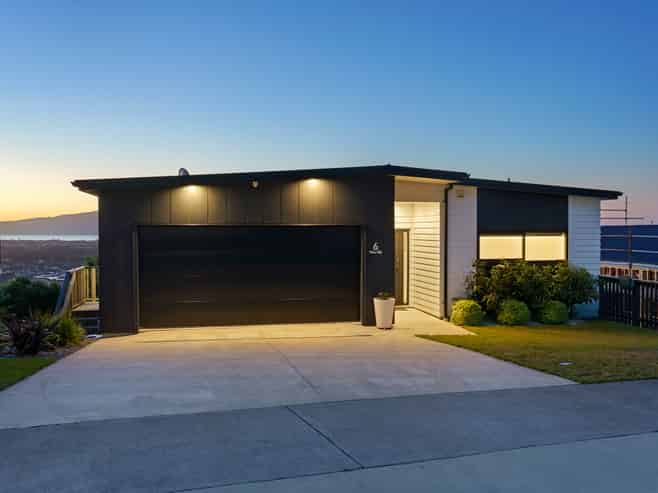 6 Wilson Way, Waikanae