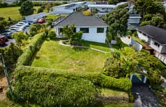 56 Ranui Terrace, Tawa