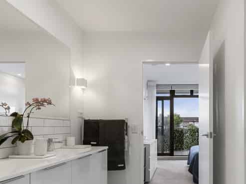 1B/38 James Cook Crescent, Remuera