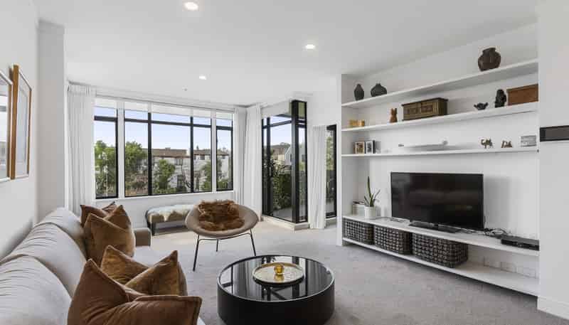 1B/38 James Cook Crescent, Remuera