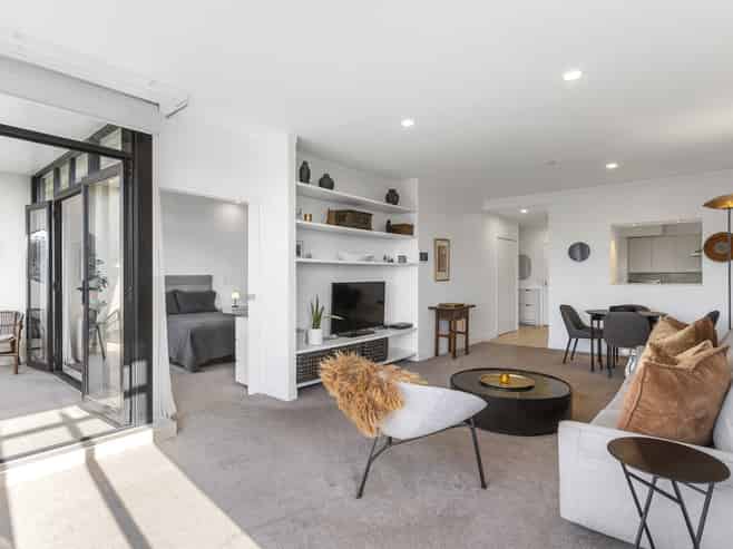 1B/38 James Cook Crescent, Remuera