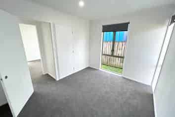 2/14A Keeling Road, Henderson